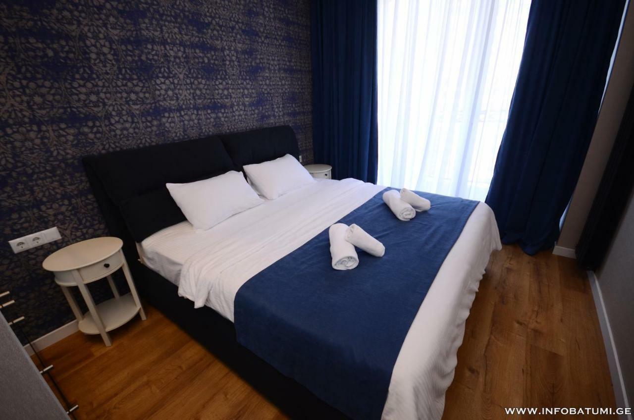 West Apartments Батуми Екстериор снимка